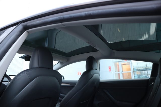 2021 TESLA MODEL 3 - 22