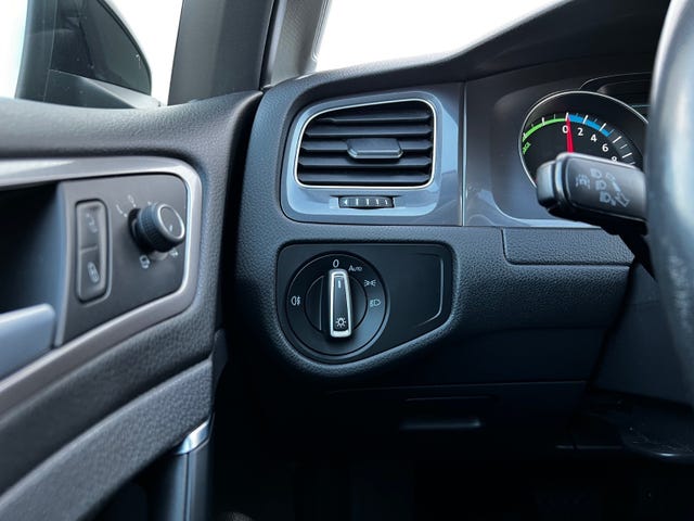 2015 VOLKSWAGEN GOLF - 13