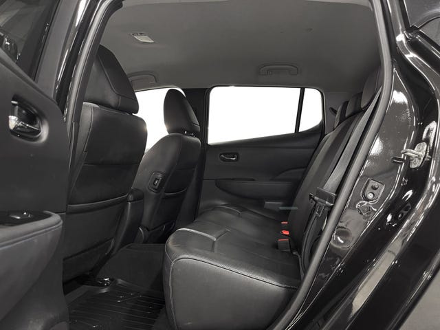 2020 NISSAN LEAF - 12