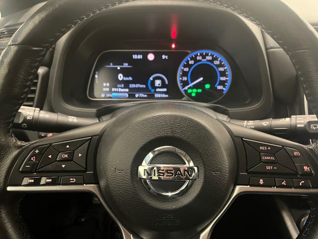 2018 NISSAN LEAF - 10