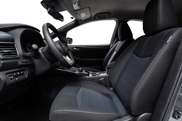 2022 NISSAN LEAF - 7