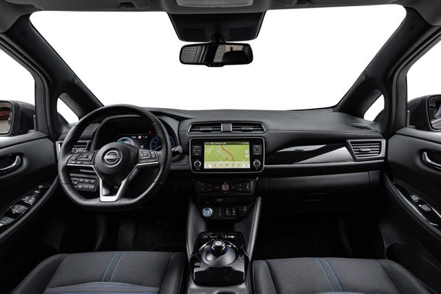 2022 NISSAN LEAF - 9