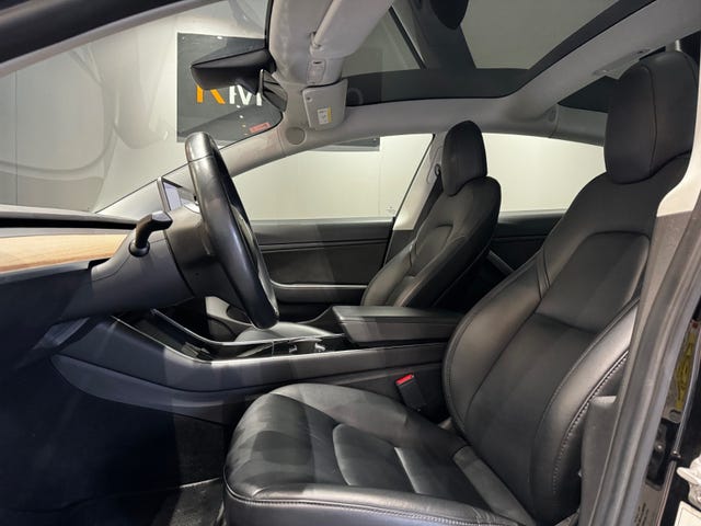 2019 TESLA MODEL 3 - 9