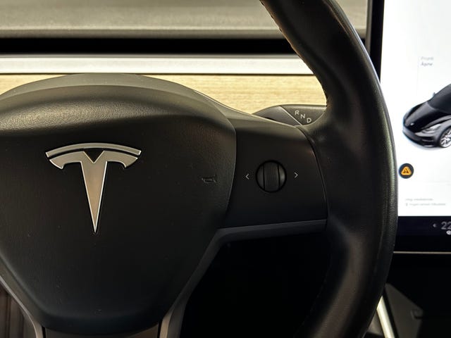 2019 TESLA MODEL 3 - 16