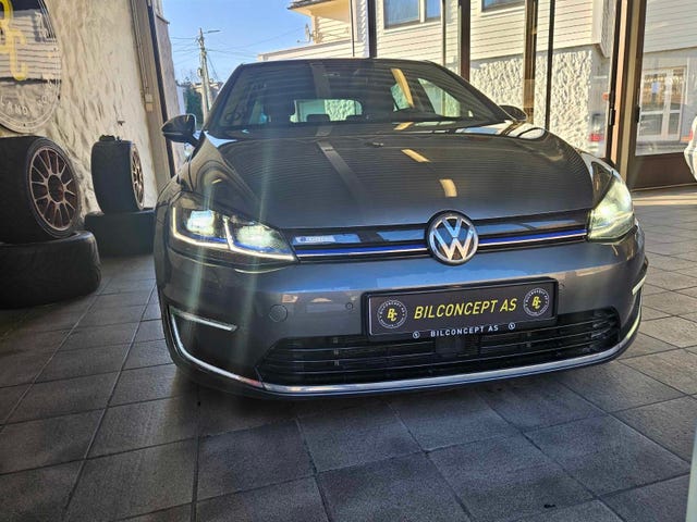 2018 VOLKSWAGEN GOLF - 11