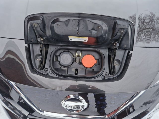 2021 NISSAN LEAF - 17