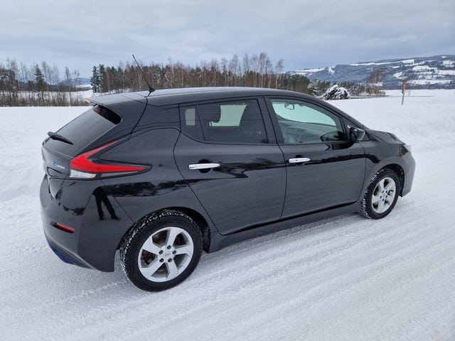 SJNFAAZE1U0115638 2021 NISSAN LEAF-2