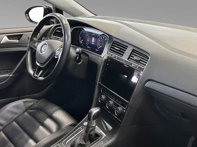 2019 VOLKSWAGEN GOLF - 9