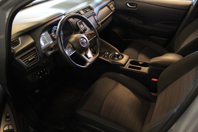 2021 NISSAN LEAF - 11