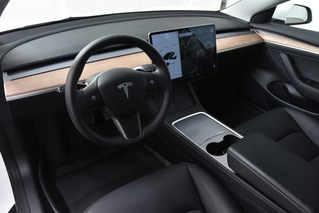 2021 TESLA MODEL 3 - 9