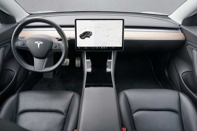 2019 TESLA MODEL 3 - 12