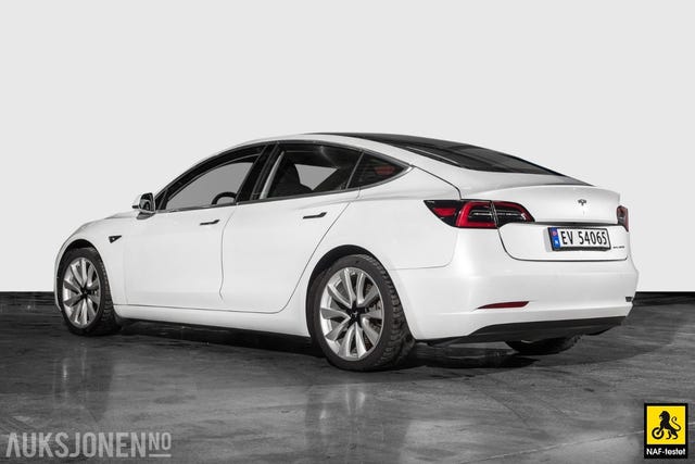 5YJ3E7EB6KF220393 2019 TESLA MODEL 3-5