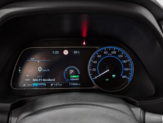 2020 NISSAN LEAF - 23