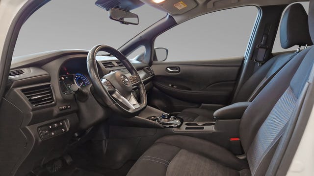2018 NISSAN LEAF - 9