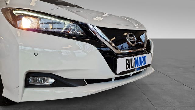 2018 NISSAN LEAF - 11