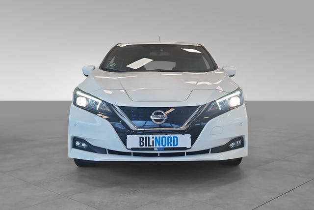 SJNFAAZE1U0026067 2018 NISSAN LEAF-2