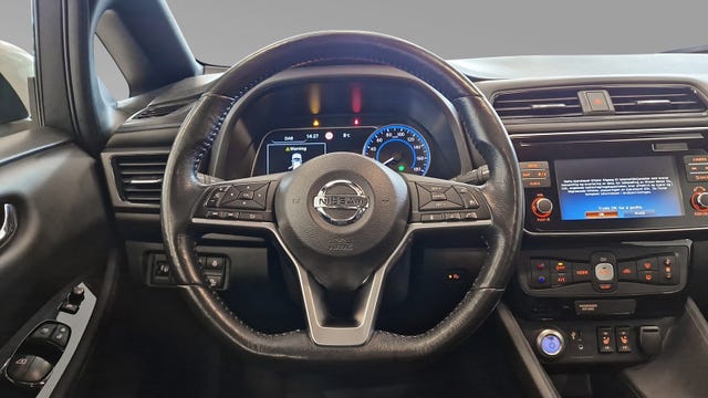 2018 NISSAN LEAF - 10