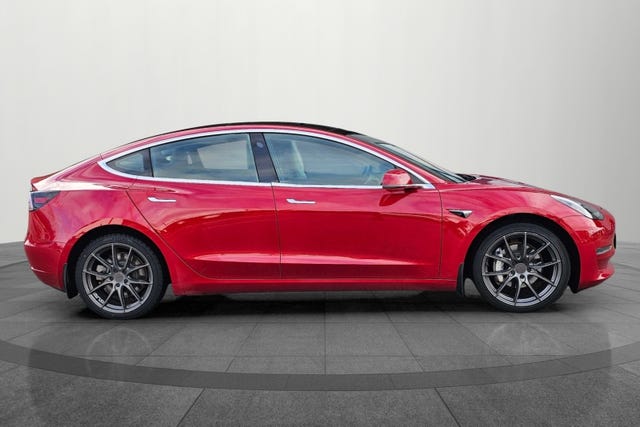 5YJ3E7EB4KF220229 2019 TESLA MODEL 3-1