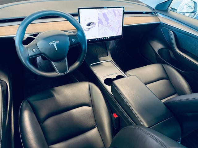2021 TESLA MODEL 3 - 11