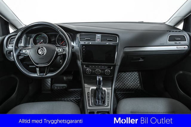 2018 VOLKSWAGEN GOLF - 18