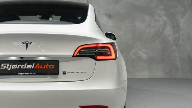 5YJ3E7EB9MF881287 2021 TESLA MODEL 3-5