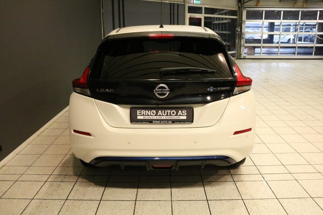 SJNFAAZE1U0039268 2018 NISSAN LEAF-4