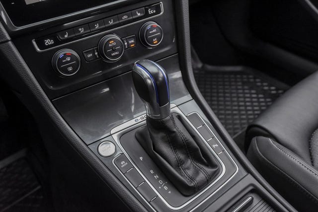 2018 VOLKSWAGEN GOLF - 20