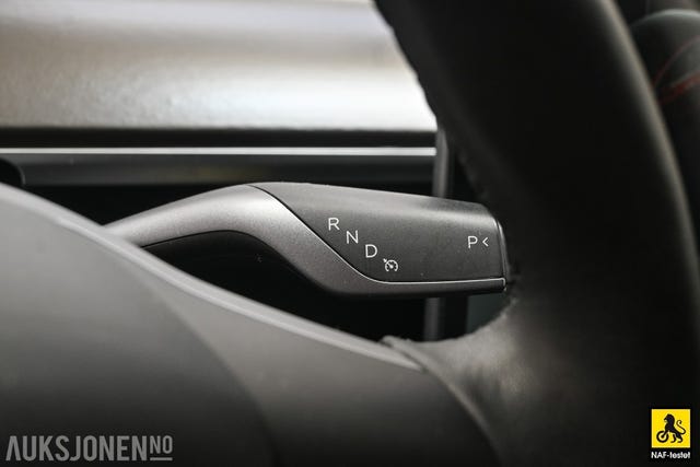 2019 TESLA MODEL 3 - 31