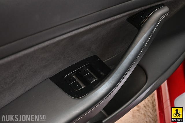 2019 TESLA MODEL 3 - 8
