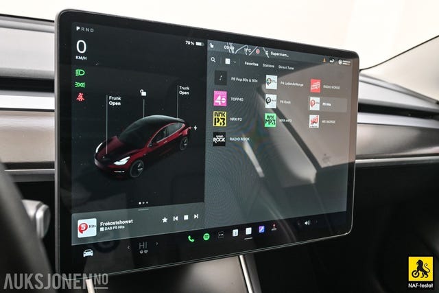 2019 TESLA MODEL 3 - 24