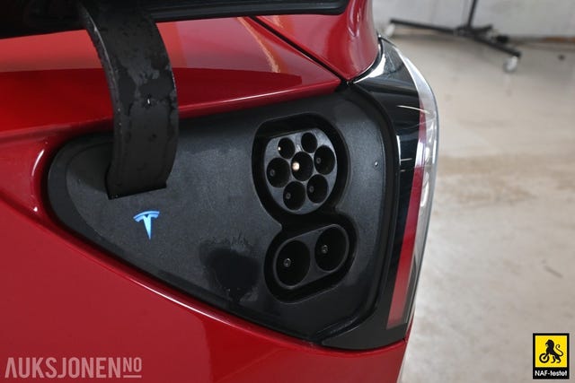 2019 TESLA MODEL 3 - 42