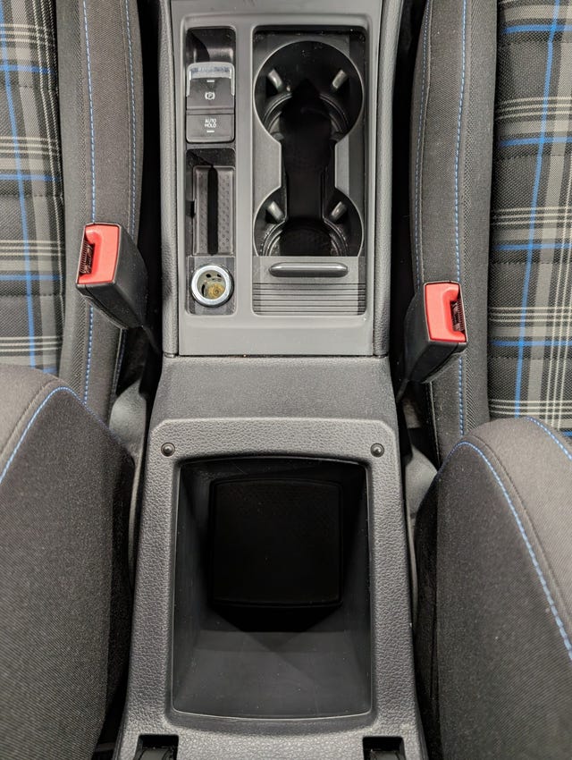 2018 VOLKSWAGEN GOLF - 31