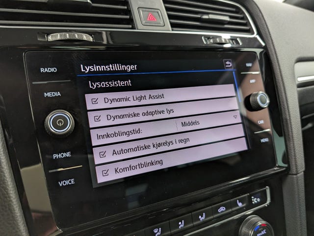 2018 VOLKSWAGEN GOLF - 40