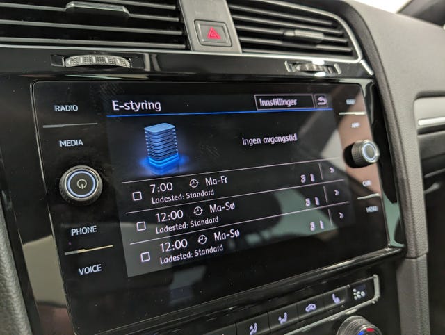 2018 VOLKSWAGEN GOLF - 38