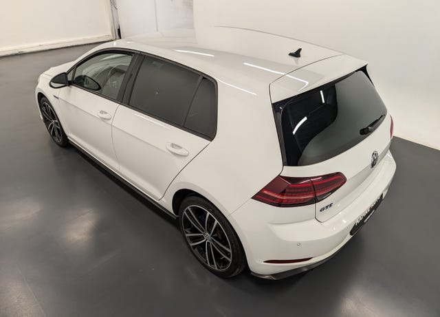 2018 VOLKSWAGEN GOLF - 18