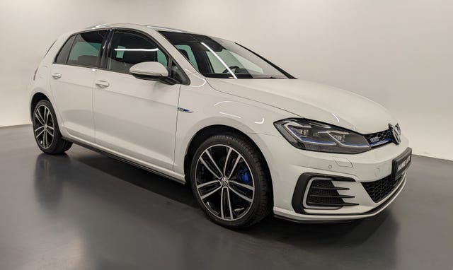 2018 VOLKSWAGEN GOLF - 10
