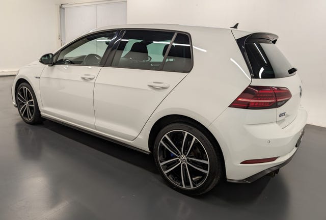 2018 VOLKSWAGEN GOLF - 16