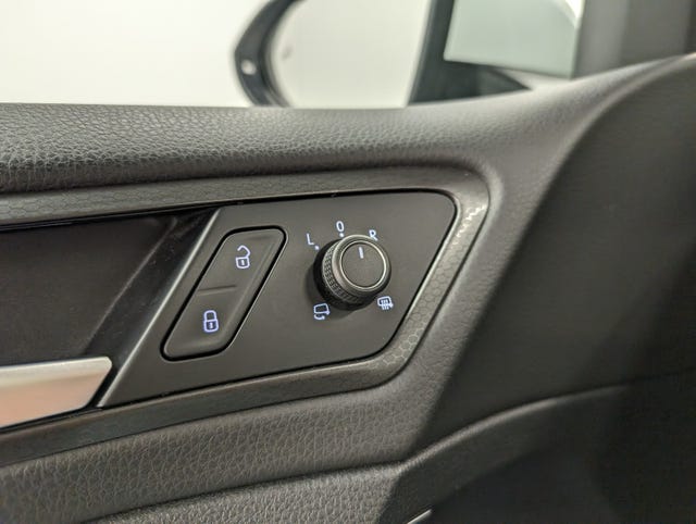 2018 VOLKSWAGEN GOLF - 41