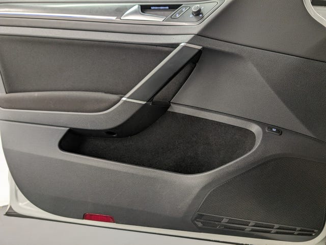 2018 VOLKSWAGEN GOLF - 43