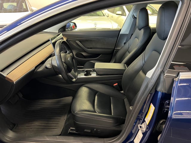 2019 TESLA MODEL 3 - 11