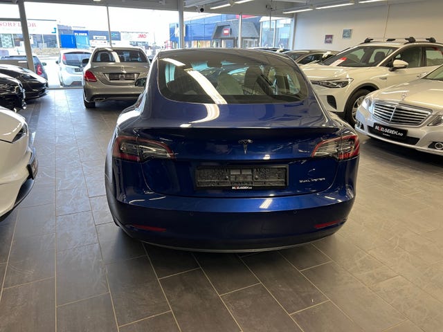 5YJ3E7EB6KF339173 2019 TESLA MODEL 3-5