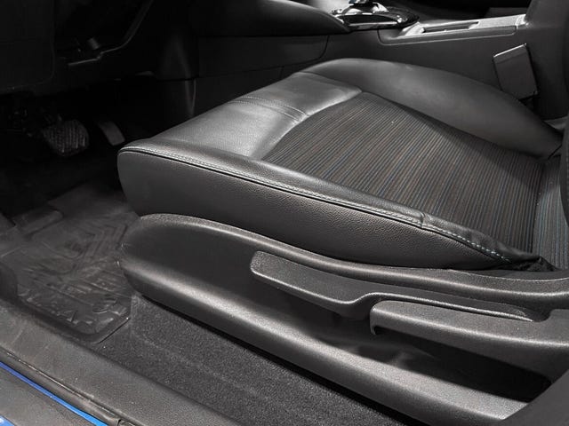 2021 NISSAN LEAF - 24