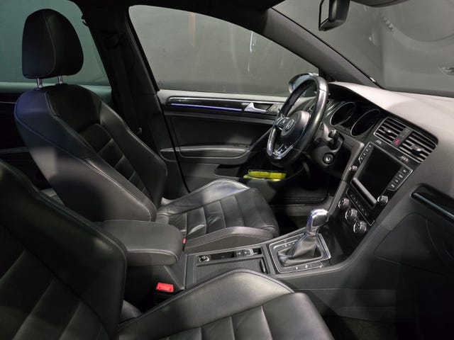 2015 VOLKSWAGEN GOLF - 15