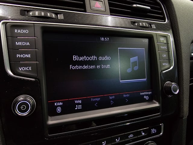 2015 VOLKSWAGEN GOLF - 27
