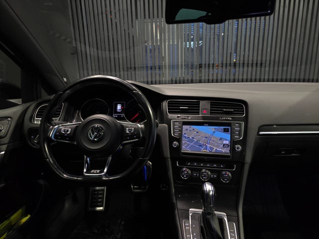 2015 VOLKSWAGEN GOLF - 17