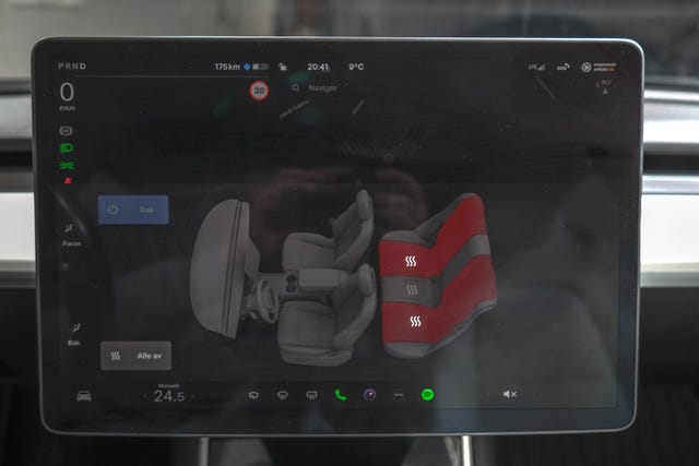 2019 TESLA MODEL 3 - 19