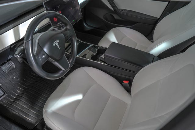 2019 TESLA MODEL 3 - 11
