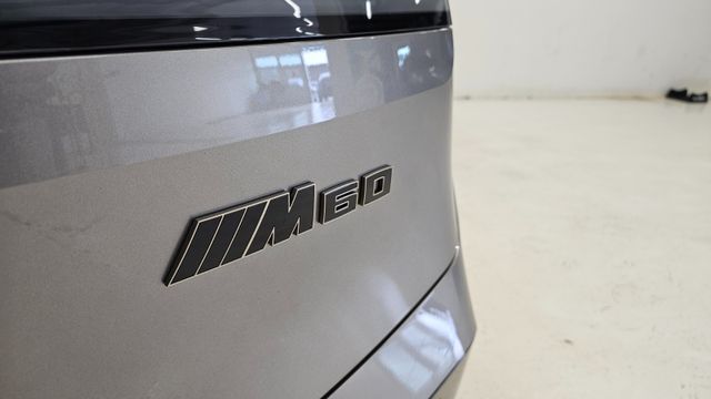 2022 BMW IX M60 - 9