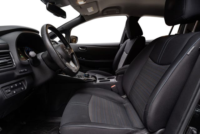 2020 NISSAN LEAF - 9