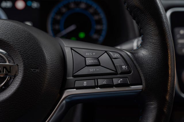 2020 NISSAN LEAF - 13